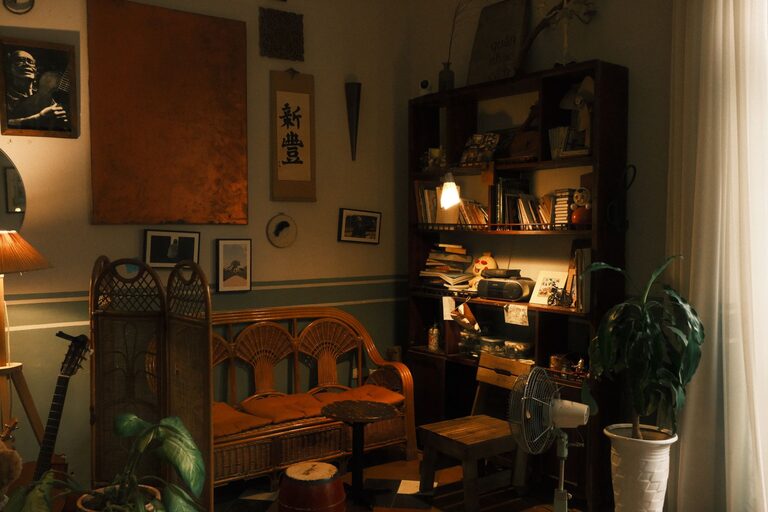 Simple Tips for Creating a Cozy and Inviting Home Environment